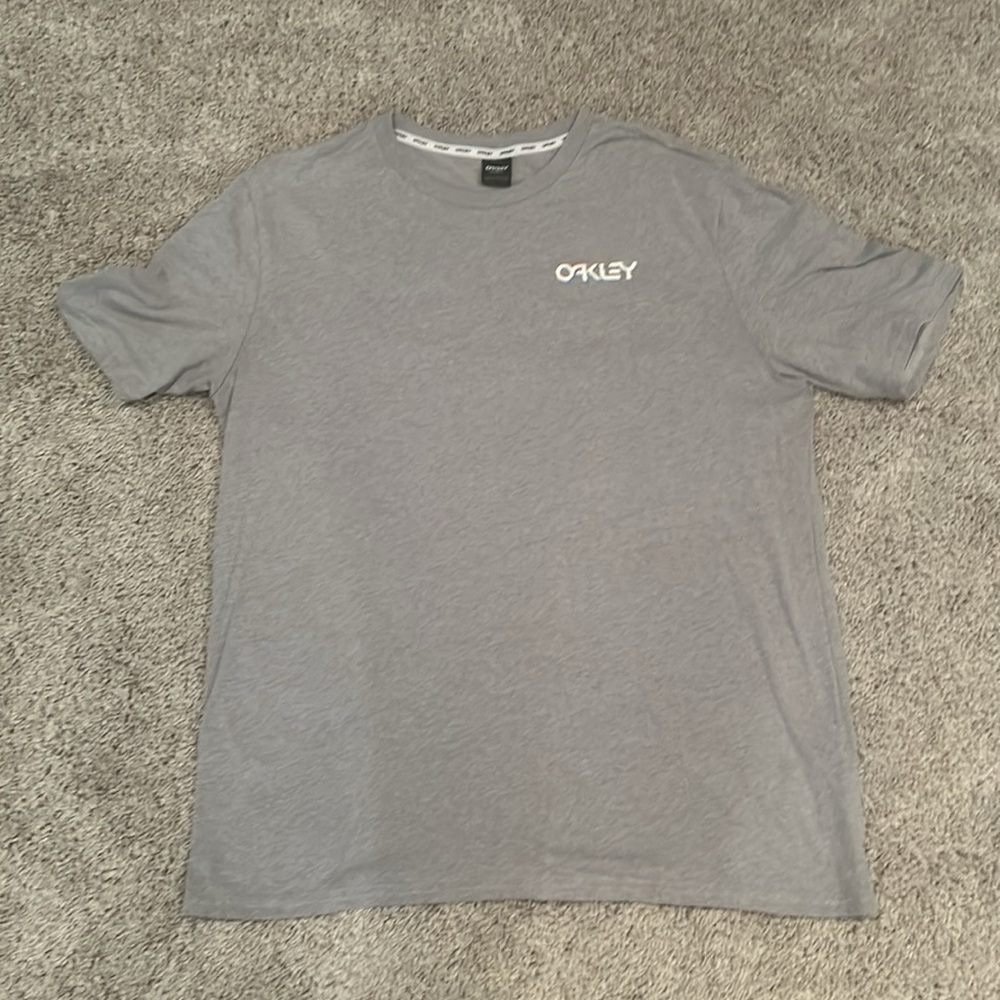Men’s Oakley t-shirt XL